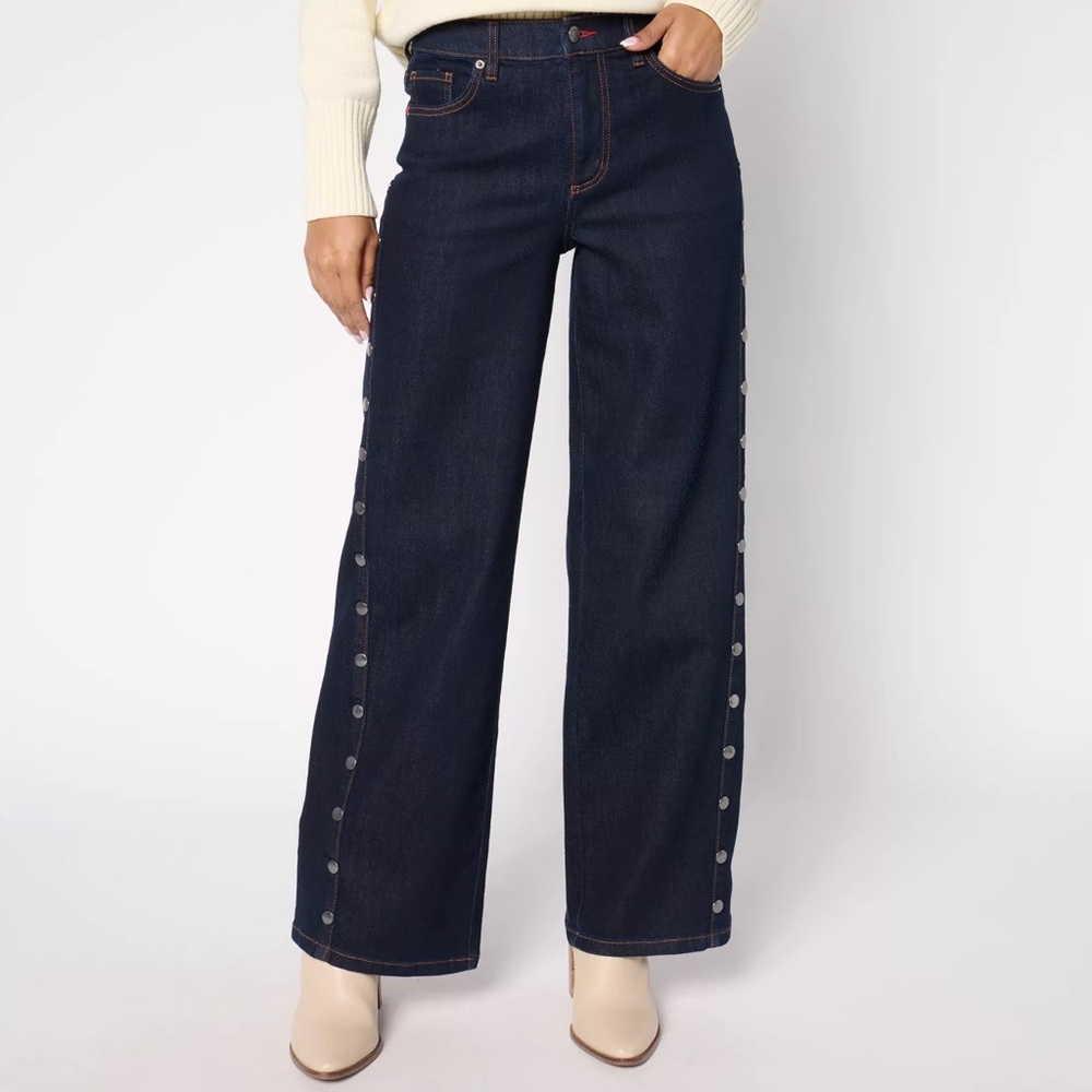 PEACE LOVE WORLD Wide Leg Jeans with Forward Seam and Rivets Size 6